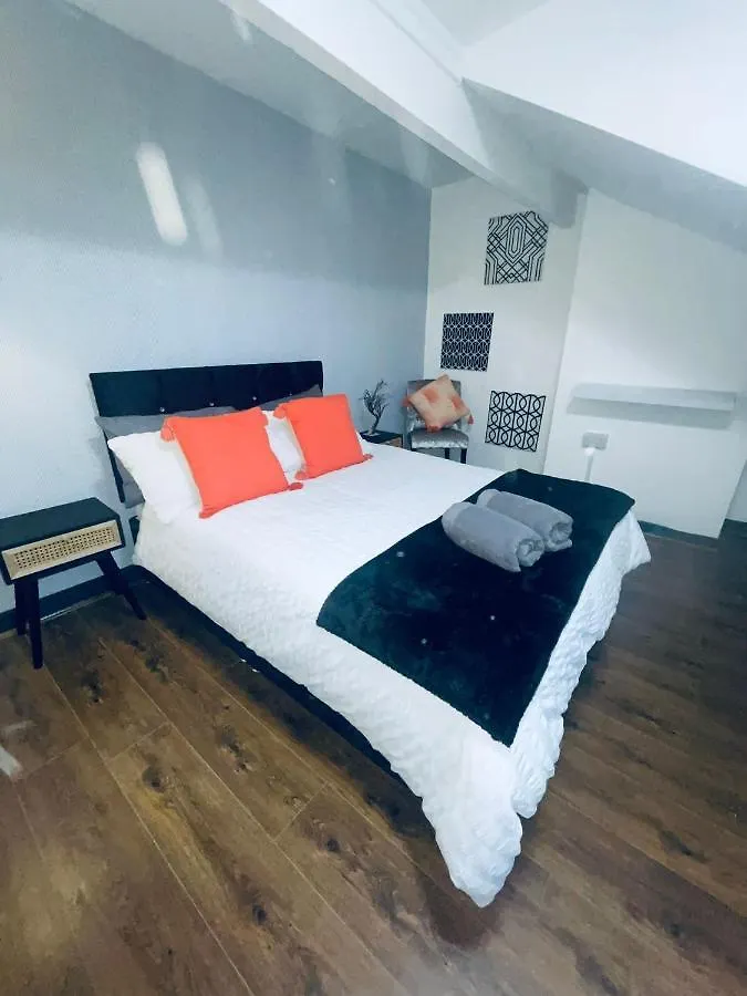 Holiday home Ashton House Villa Leeds